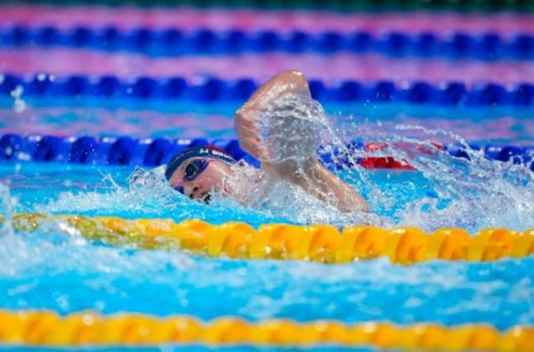 牛盈服务中心 世锦赛女子1500米自由泳决赛 李冰洁获得第四名